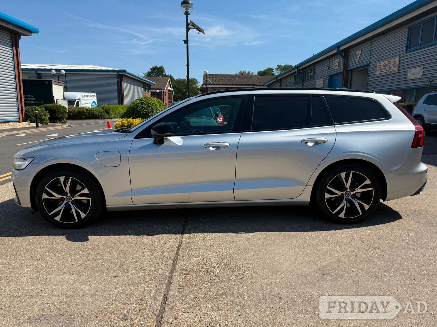 [ berth ]Volvo V60