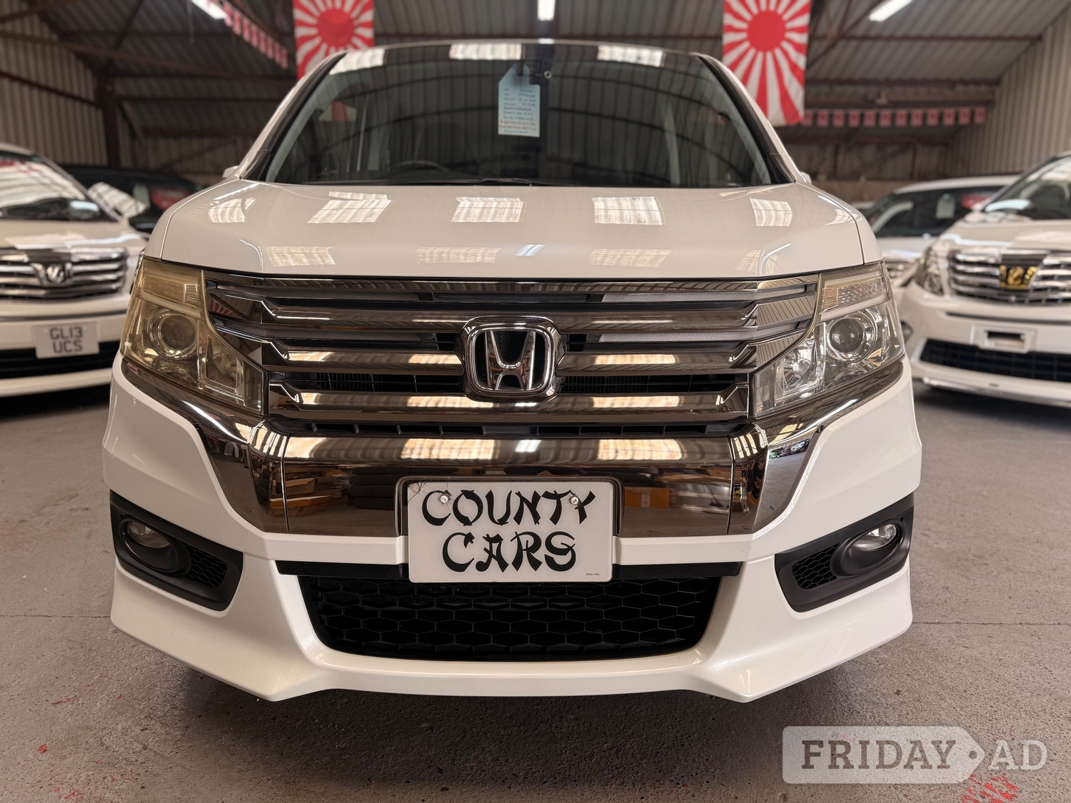 Honda Stepwagon 2013 - Cars