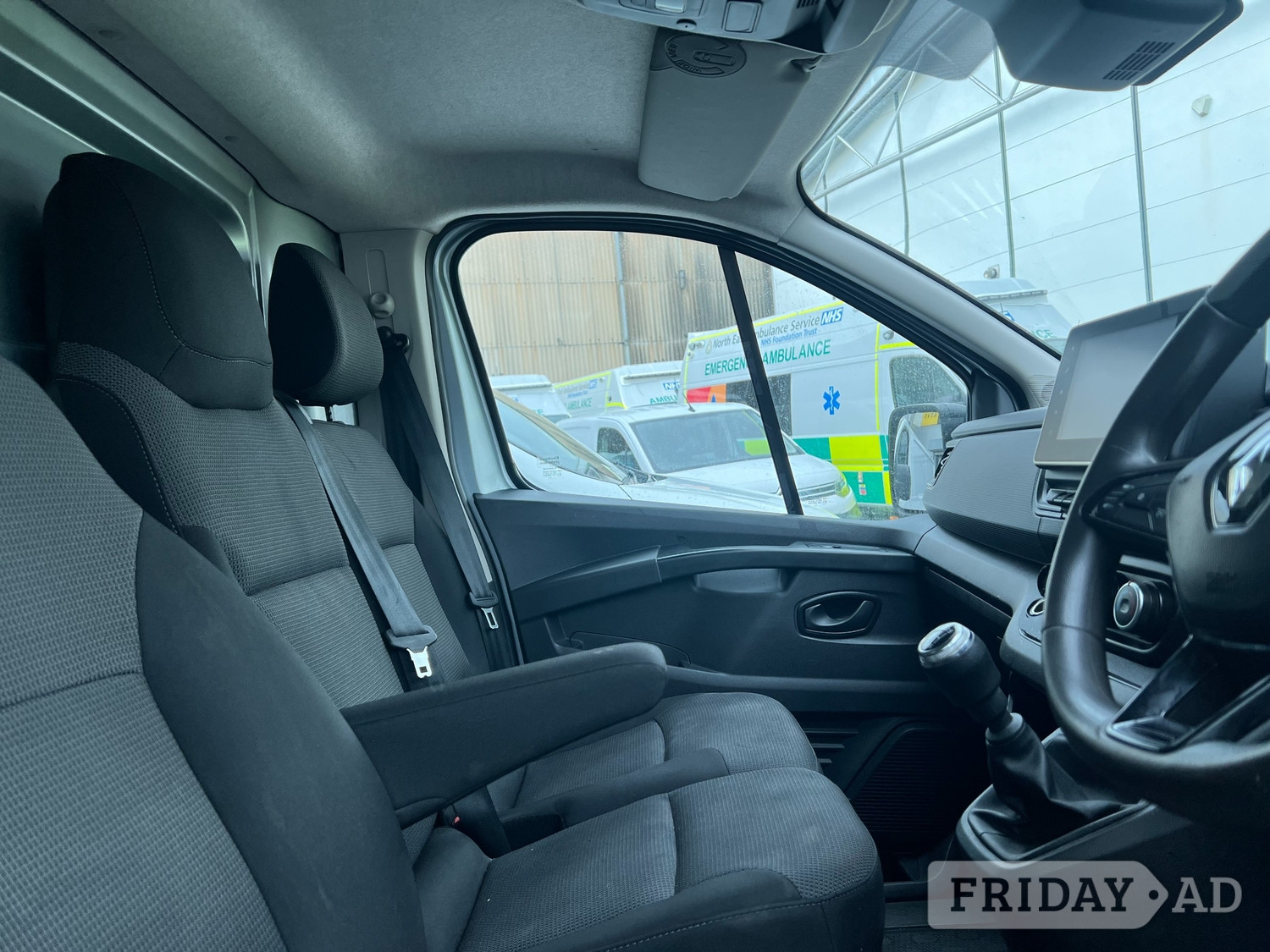 [ berth ]Renault Trafic