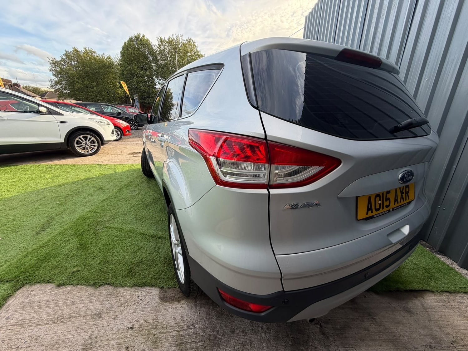 [ berth ]Ford Kuga