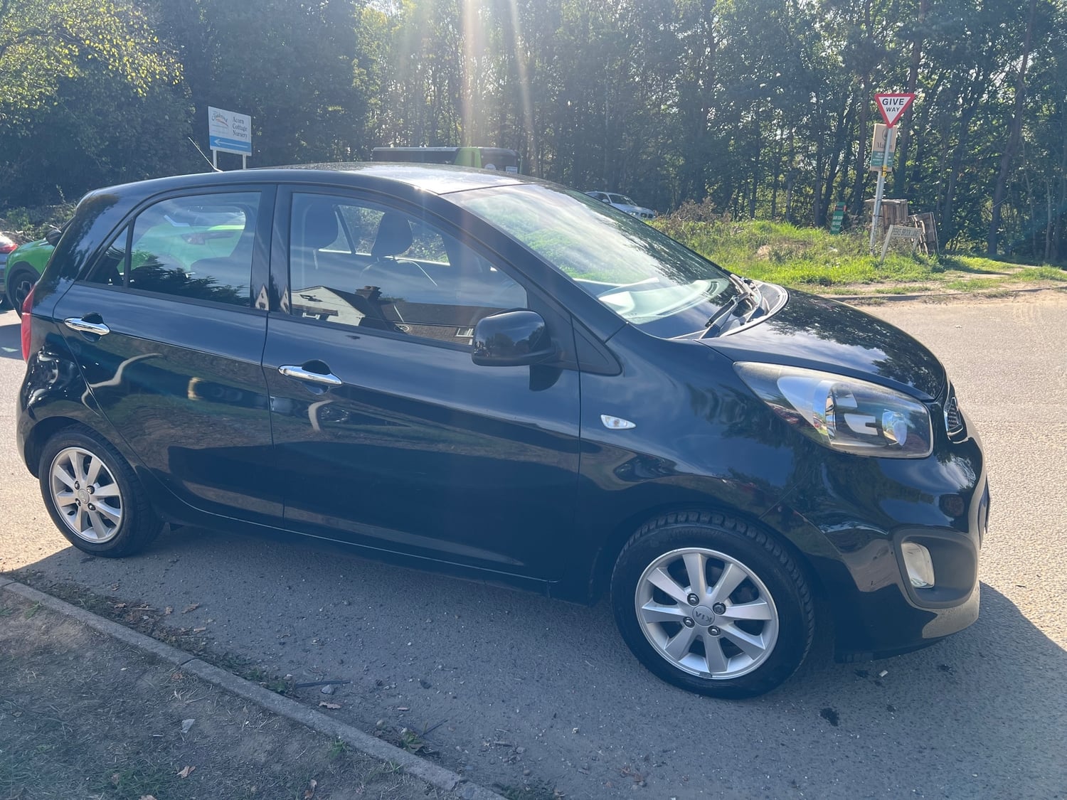 Kia Picanto 2014 - Cars in Horley