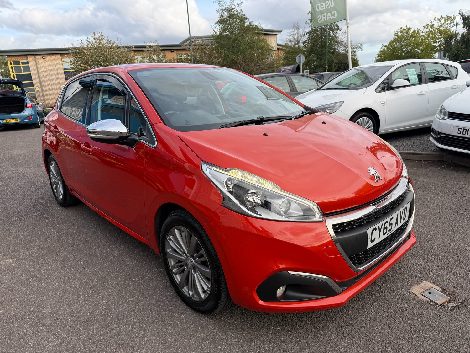 [ berth ]Peugeot 208