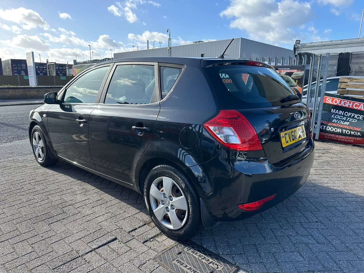 [ berth ]Kia Ceed
