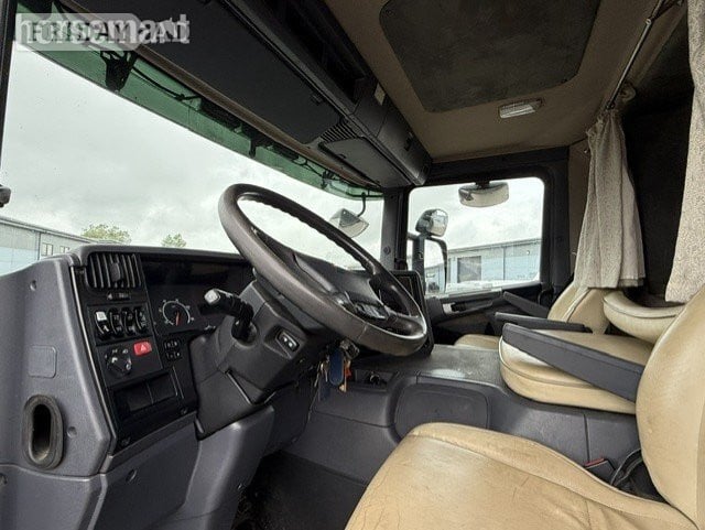Oakley Supremacy Scania 340 Semi Automatic. LEFT HAND DRIVE Horsebox - Trailers & Horseboxes in Banbury