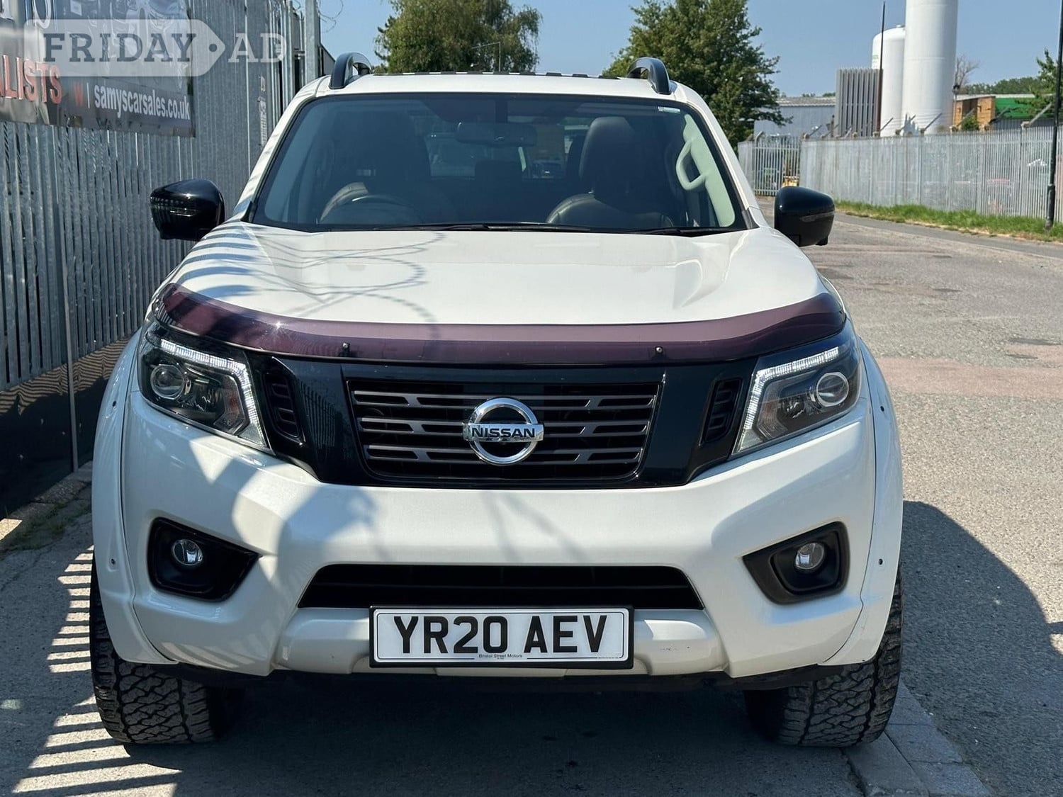 Nissan Navara Bedford