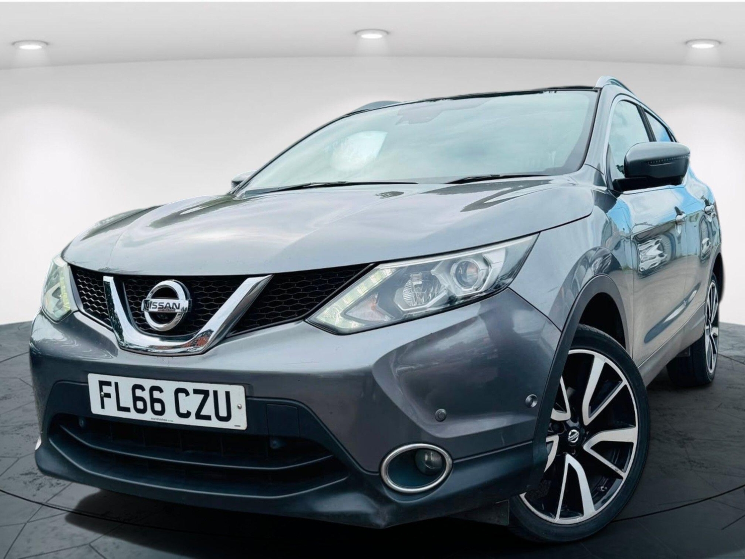 Nissan Qashqai 2016 - Cars in Walsall