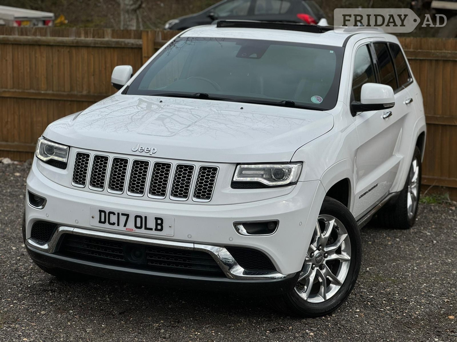 [ berth ]Jeep Grand Cherokee