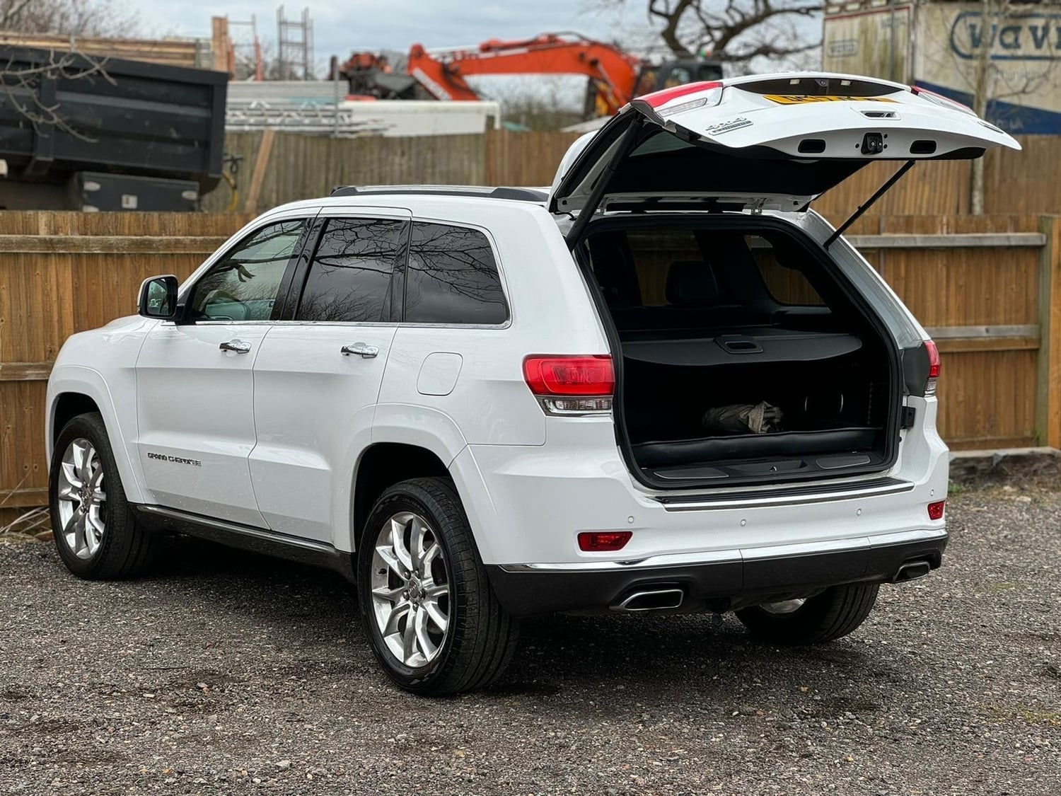 Jeep Grand Cherokee 2016 - Cars in St. Albans