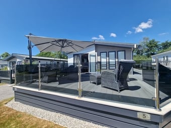 Stunning Atlas Debonair Lodge