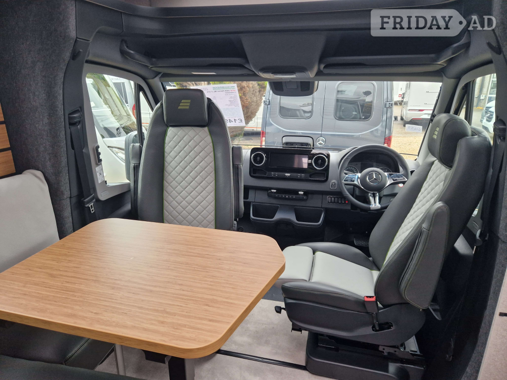 [2 berth ]Hymer ML-T 570 CrossOver