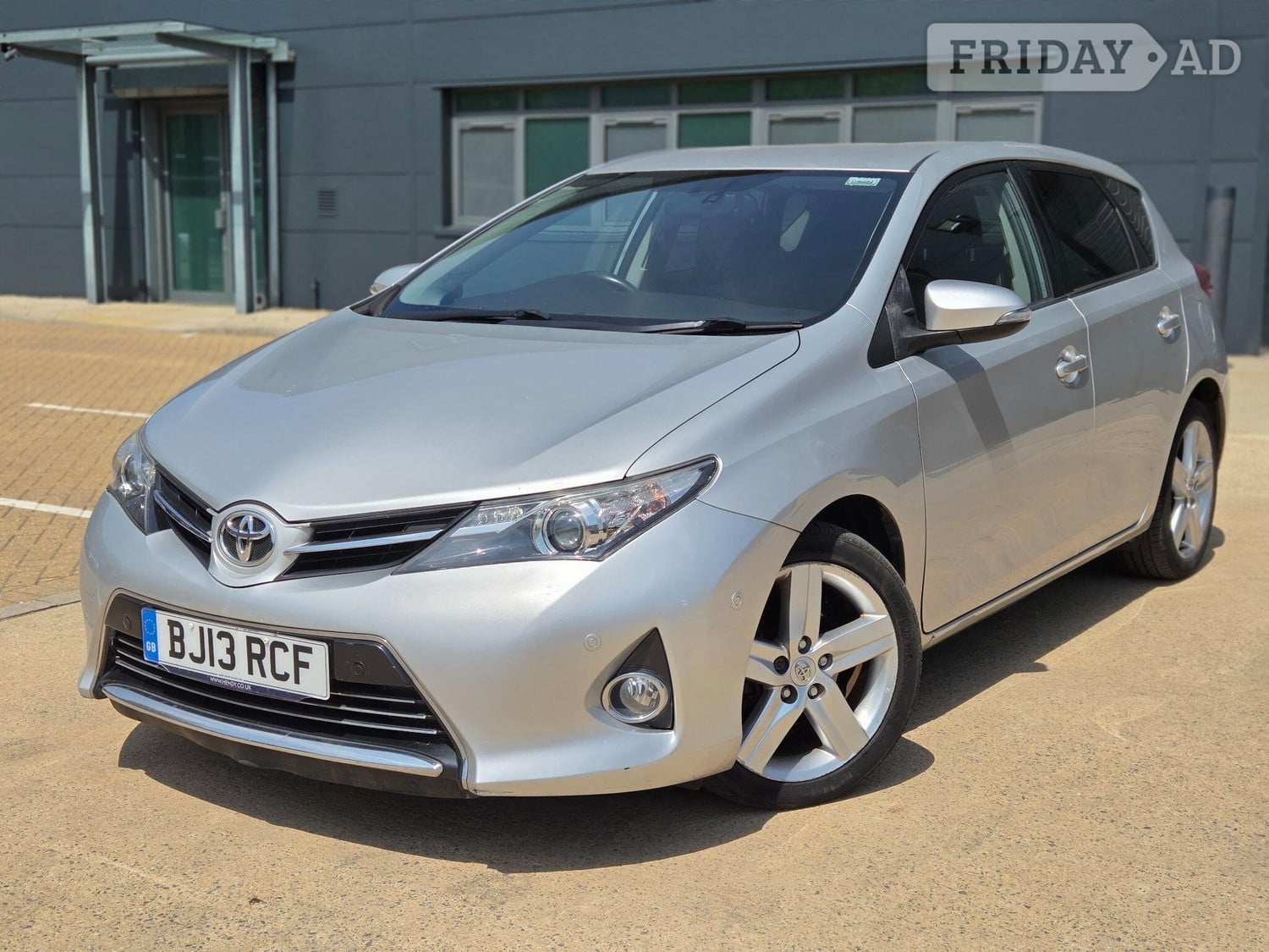 Toyota Auris Slough