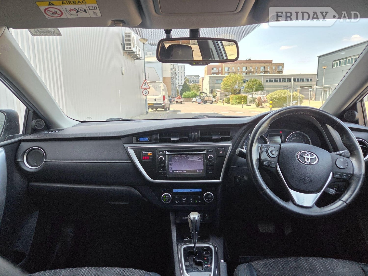 Toyota Auris 2013 - Cars in Slough
