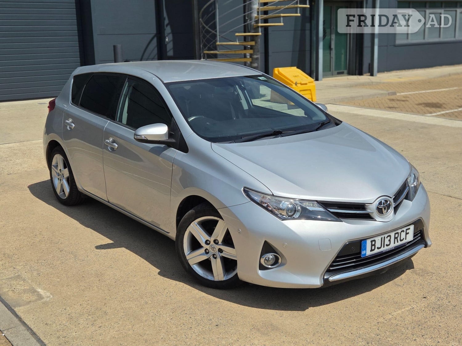 Toyota Auris 2013 - Cars