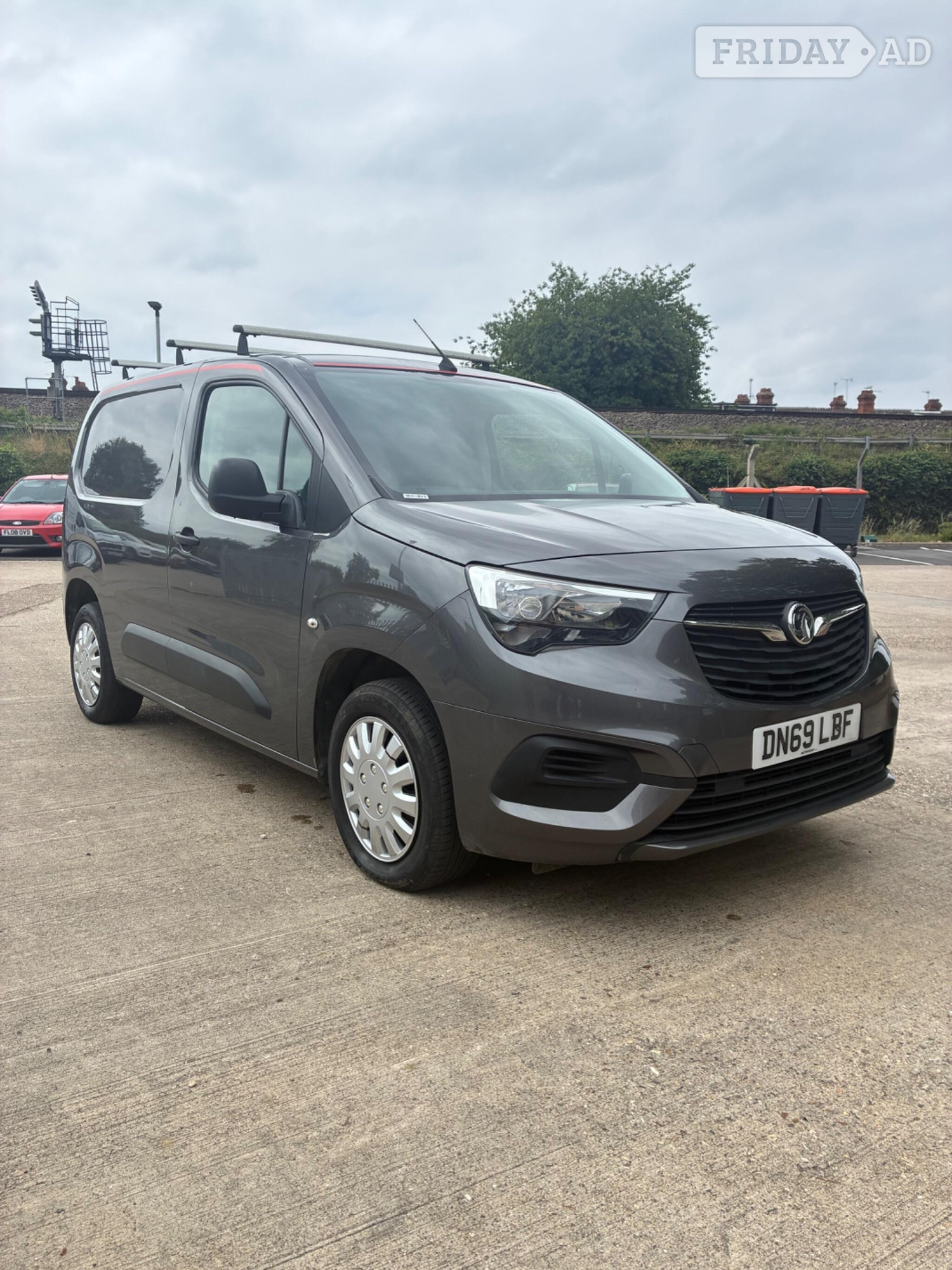 Vauxhall Combo 2019 in Reading