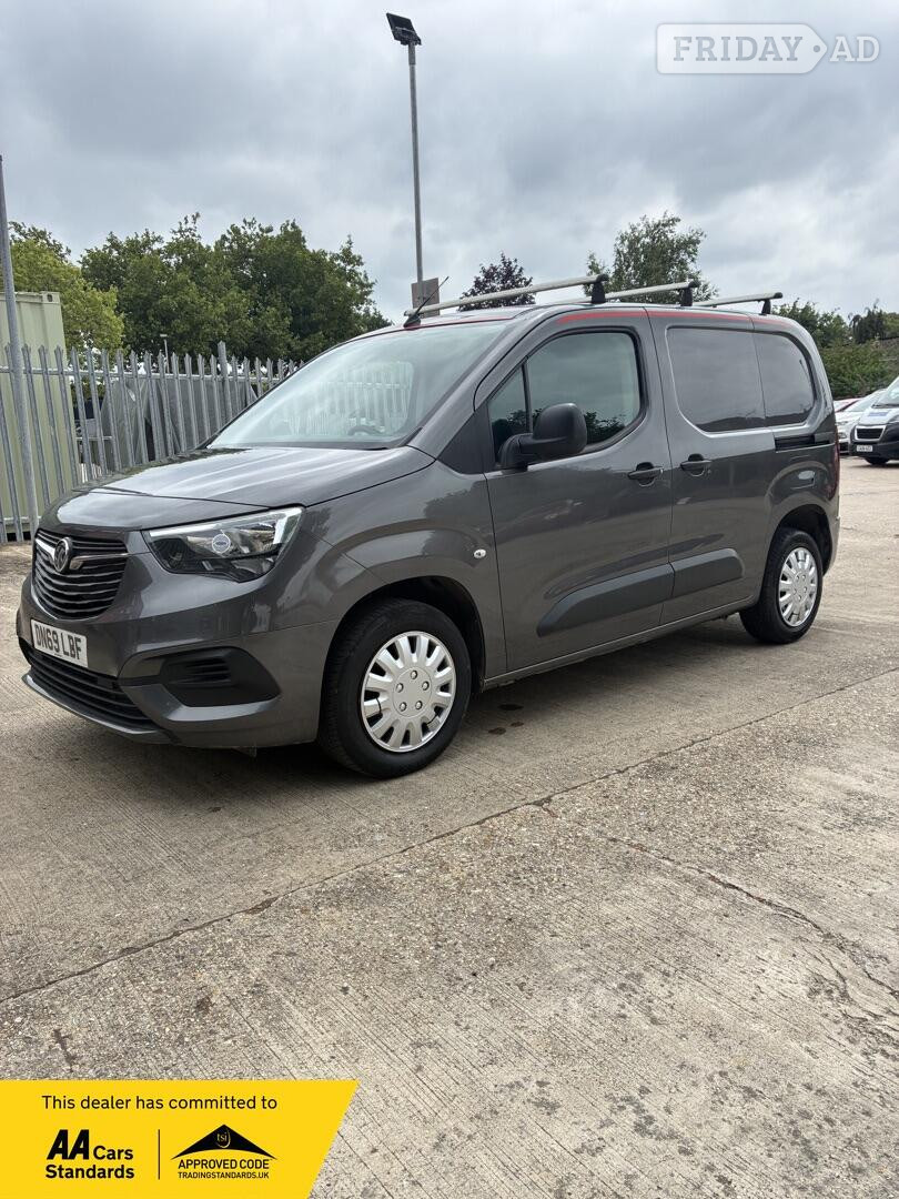 [ berth ]Vauxhall Combo