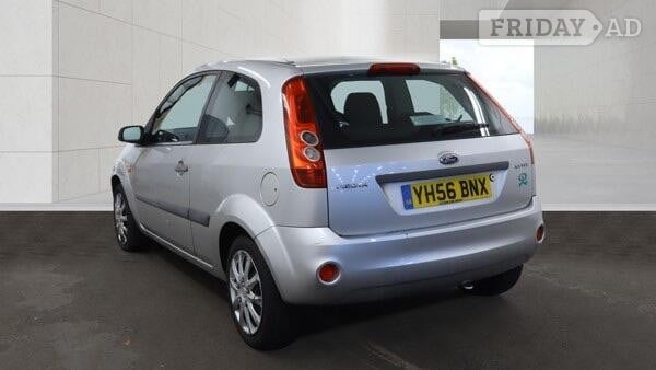 [ berth ]Ford Fiesta