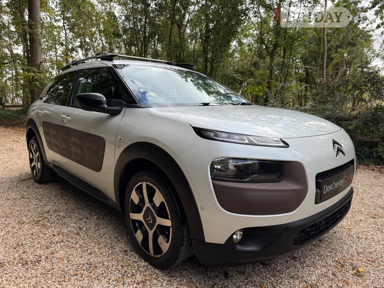 [ berth ]Citroen C4 Cactus