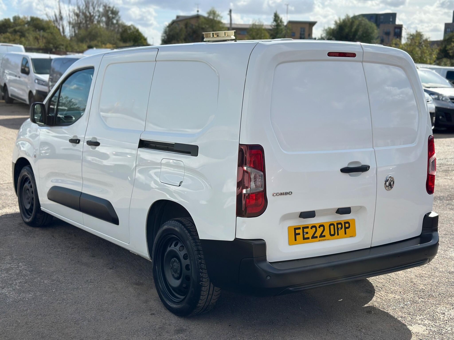 Vauxhall Combo 2022 - Vans & Commercial Vehicles
