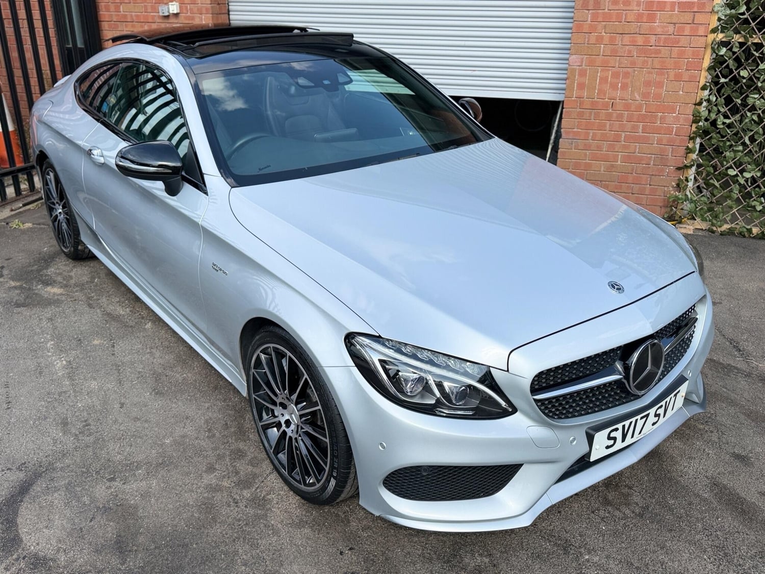 [ berth ]Mercedes-Benz C Class