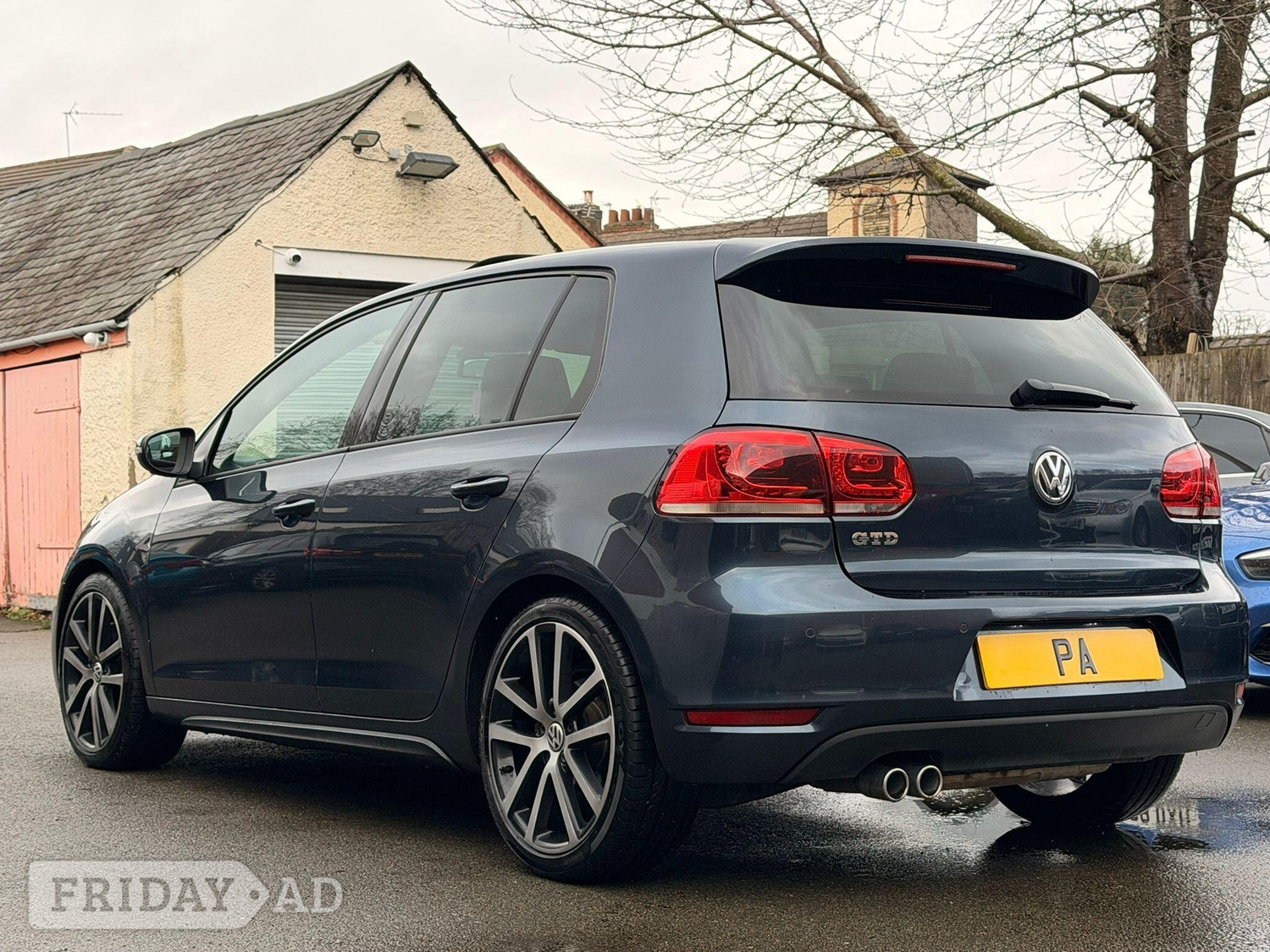 Volkswagen Golf 2011 - Cars in Wigston
