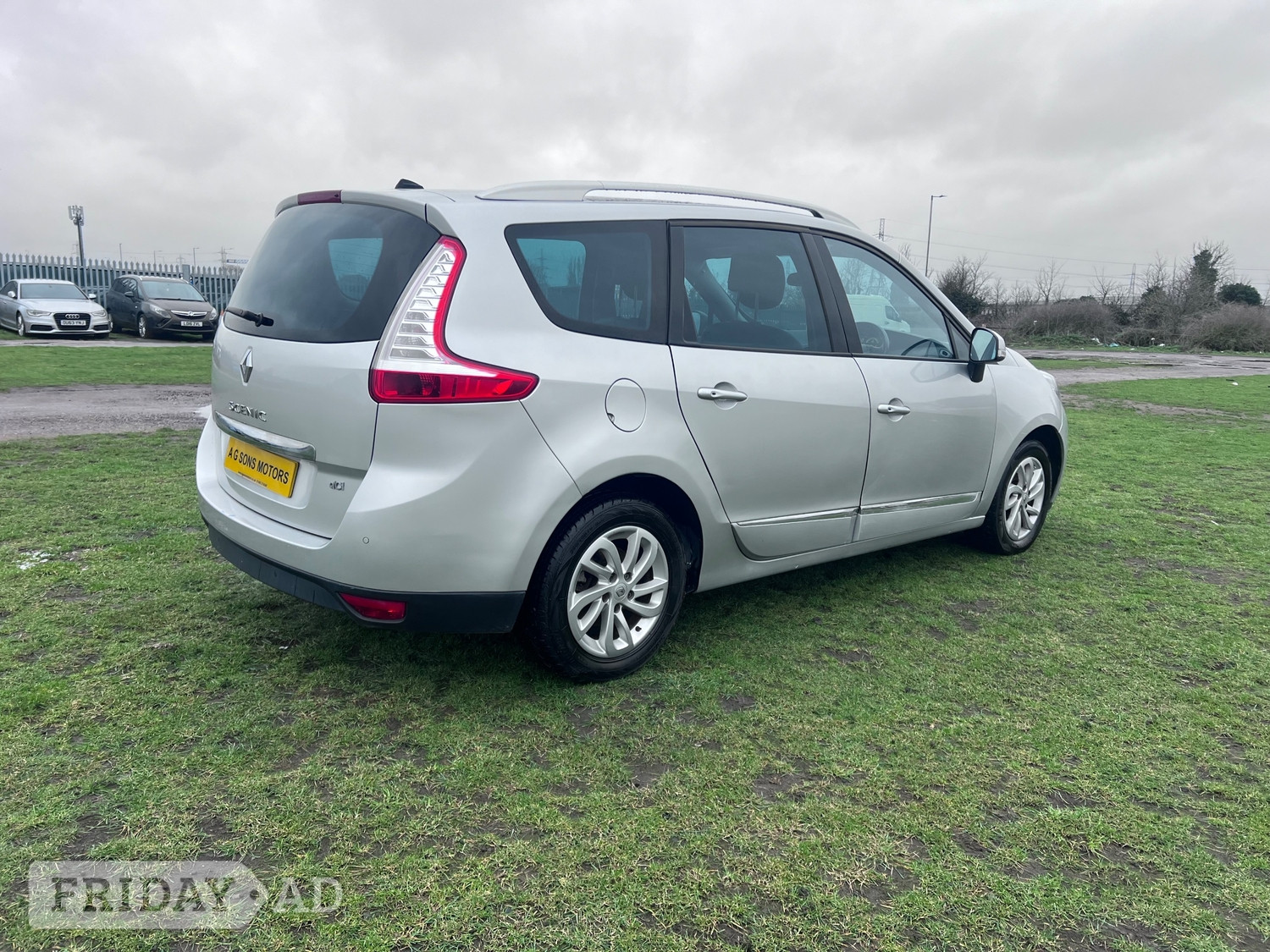 Renault Grand Scenic 2016 - Cars in Havering
