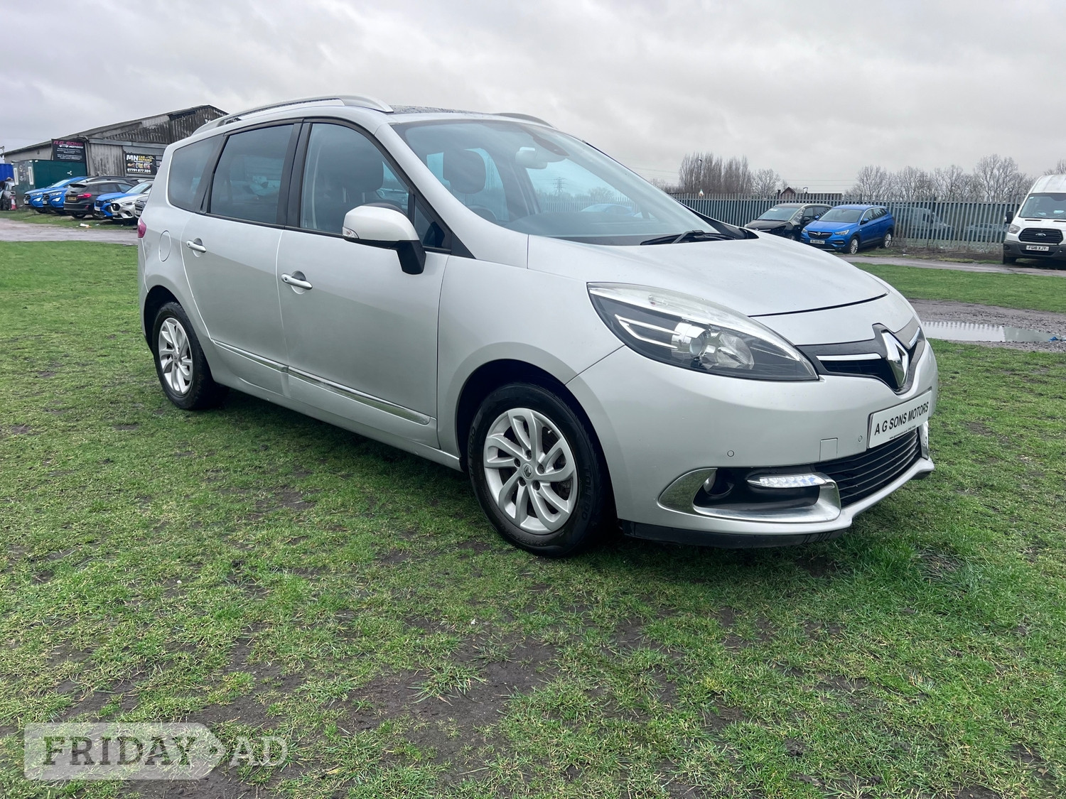 Renault Grand Scenic 2016 in Havering