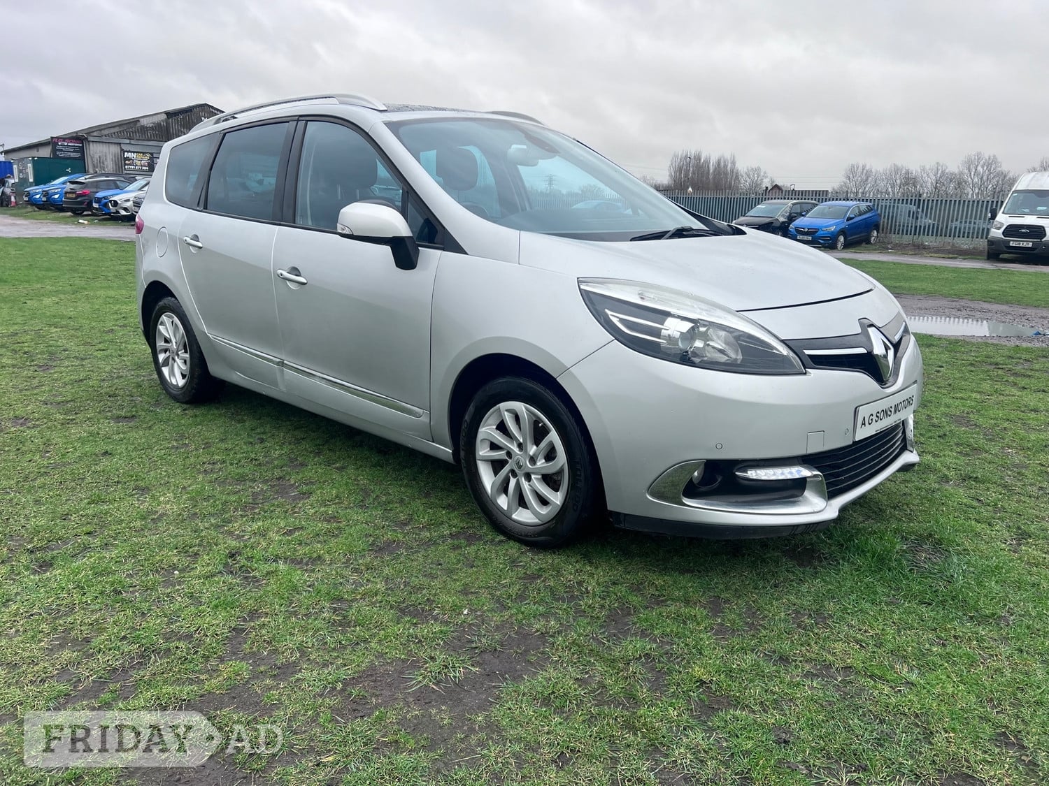 Renault Grand Scenic 2016 in Havering