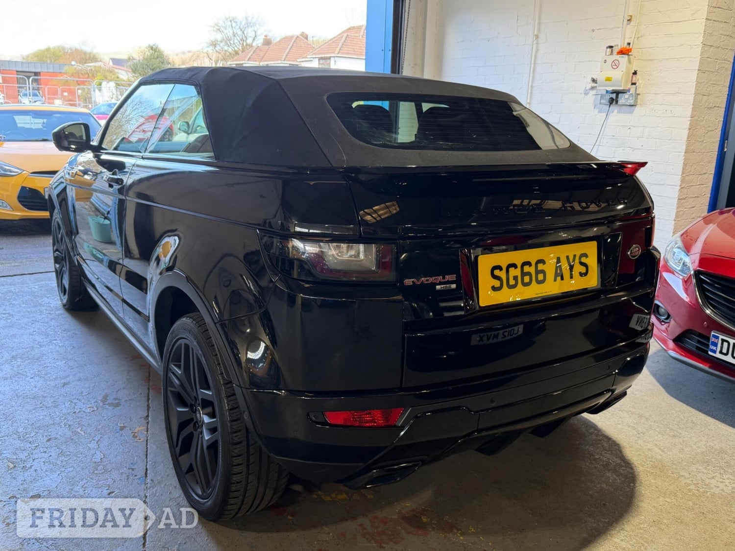 Land Rover Range Rover Evoque 2016 - Cars in Pontypridd