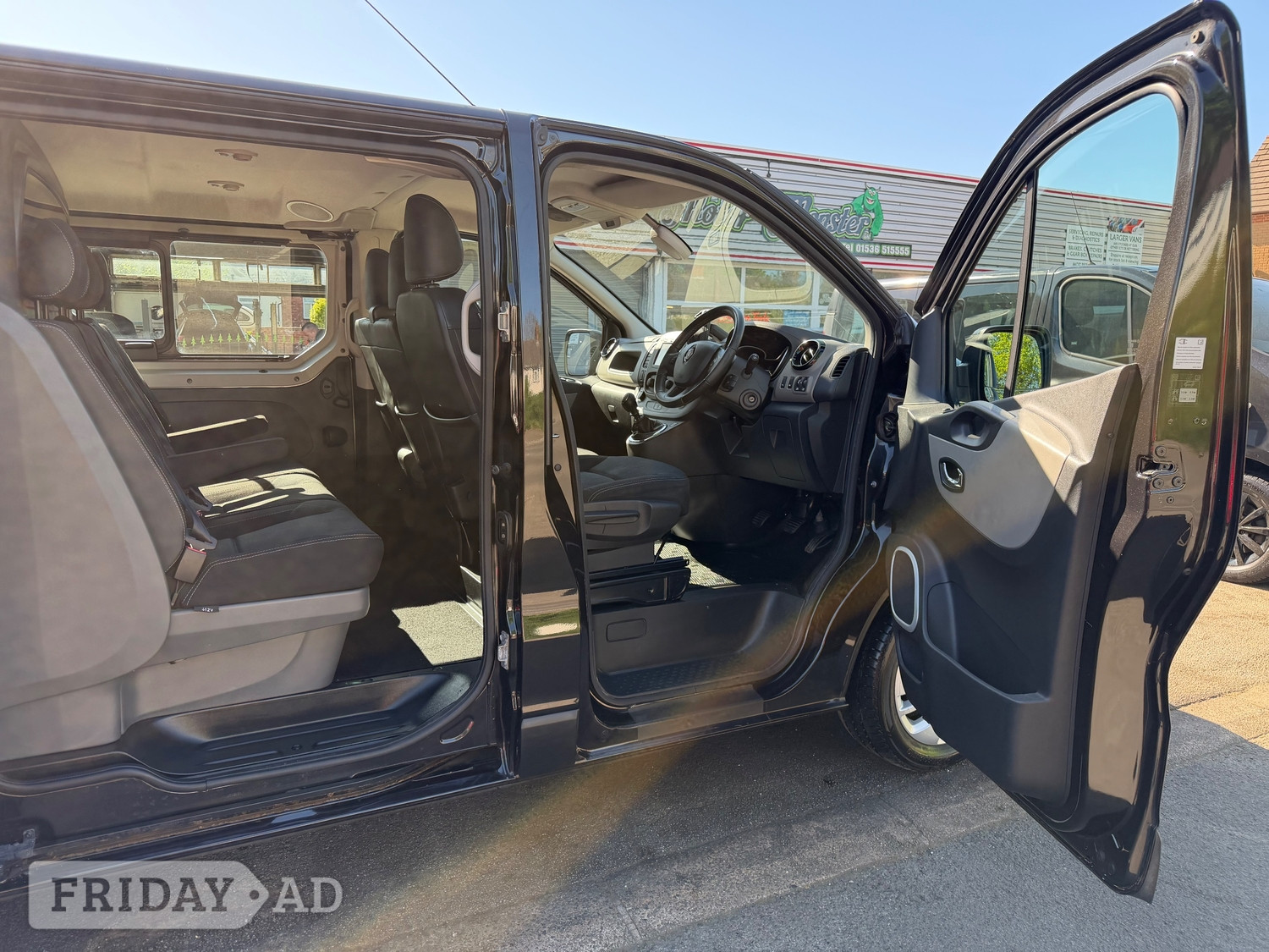 [ berth ]Renault Trafic