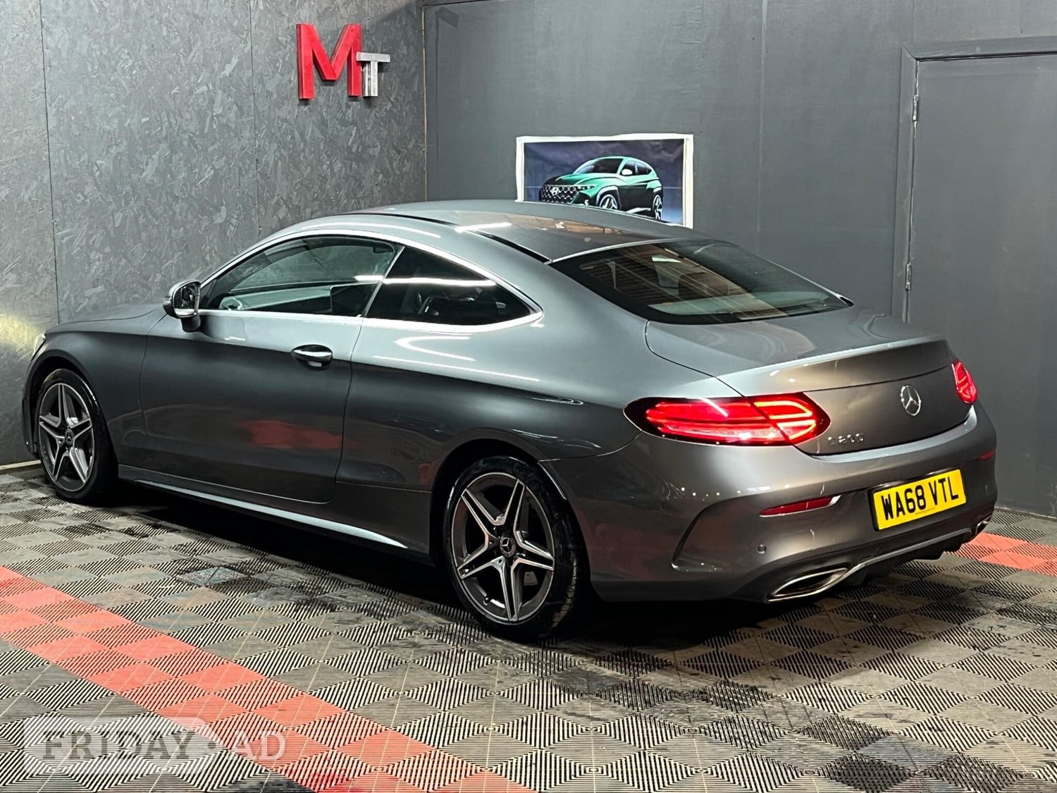 [ berth ]Mercedes-Benz C Class