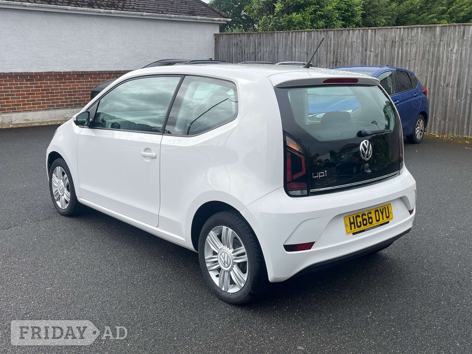 [ berth ]Volkswagen Up