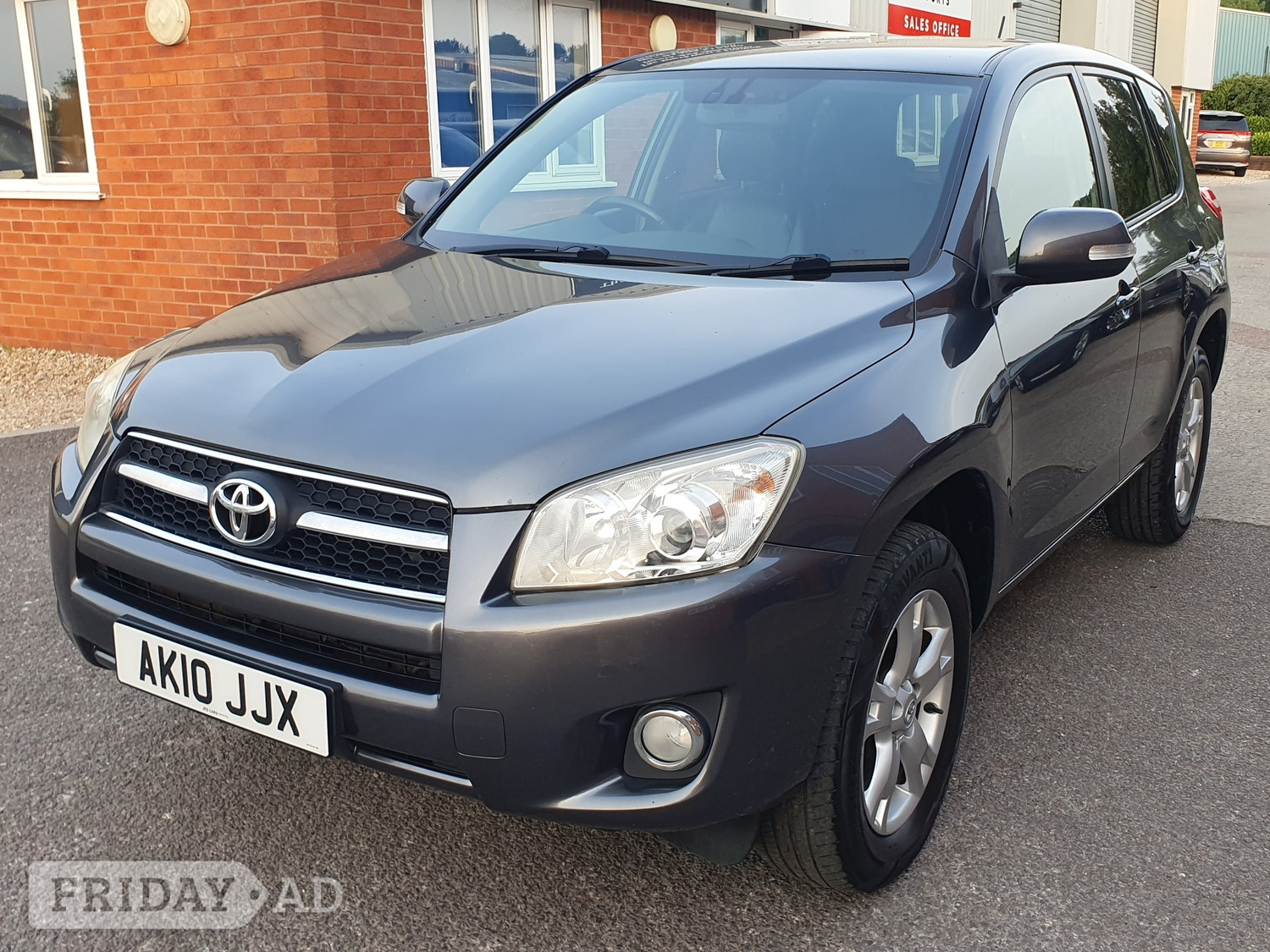 Toyota RAV4 2010 - Cars in Honiton