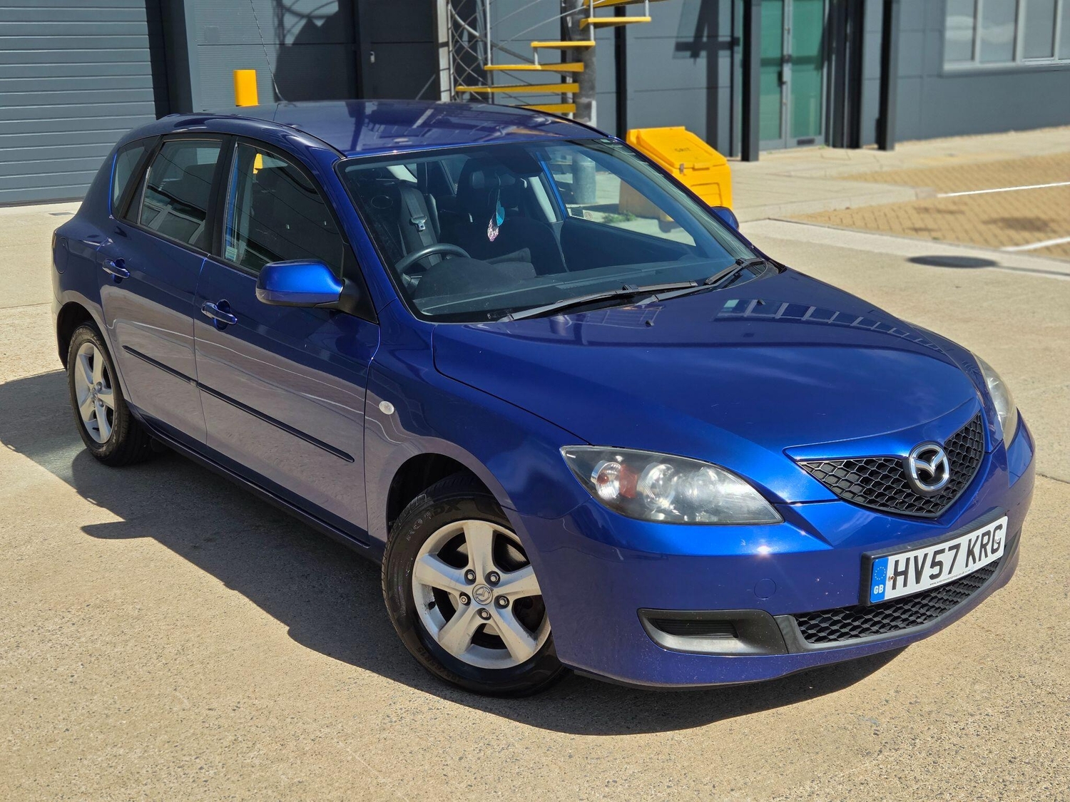 Mazda 3 2007 in Slough