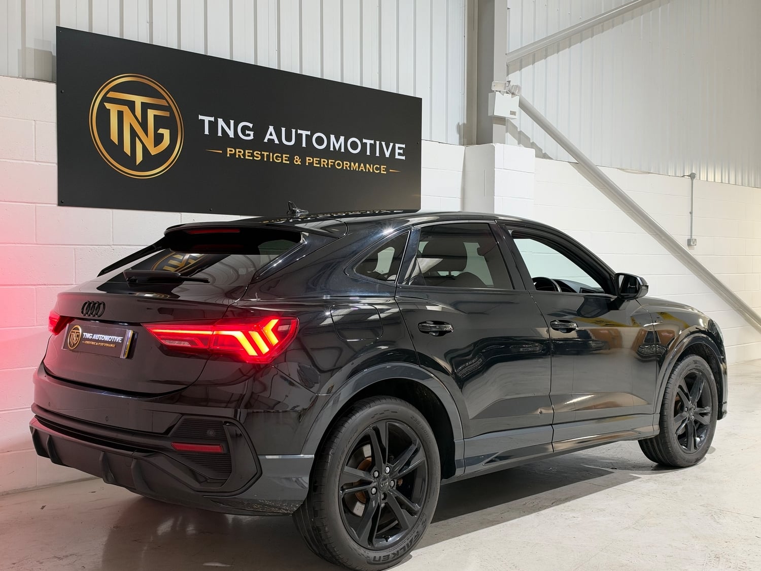 [ berth ]Audi Q3