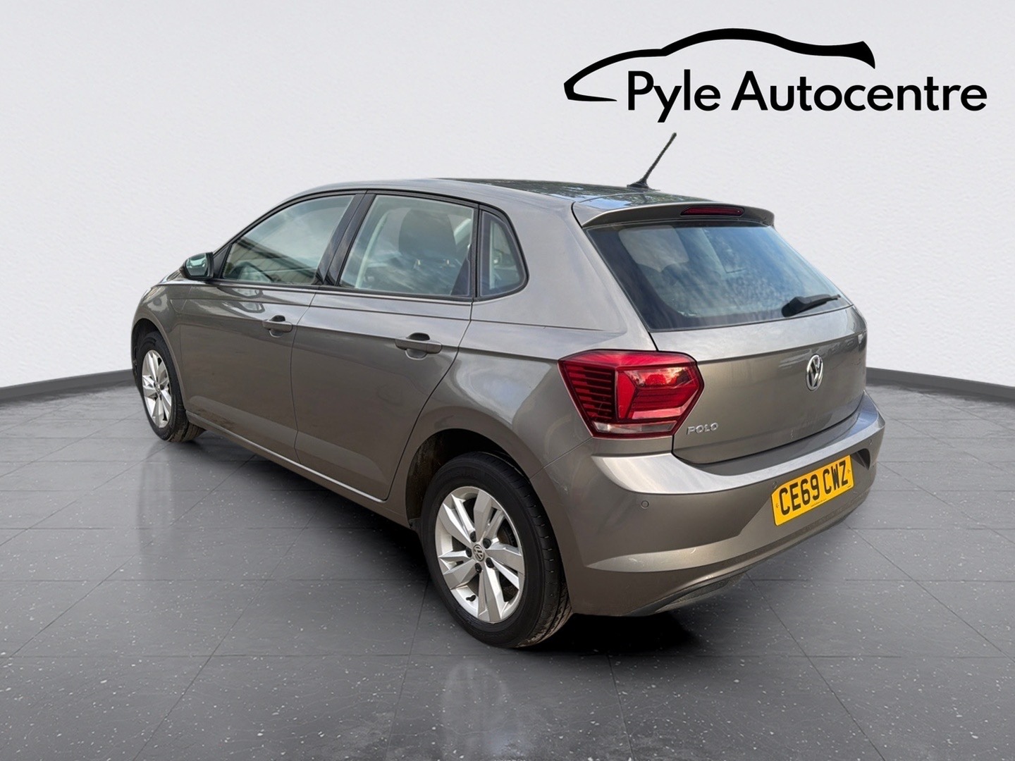 Volkswagen Polo 2019 - Cars
