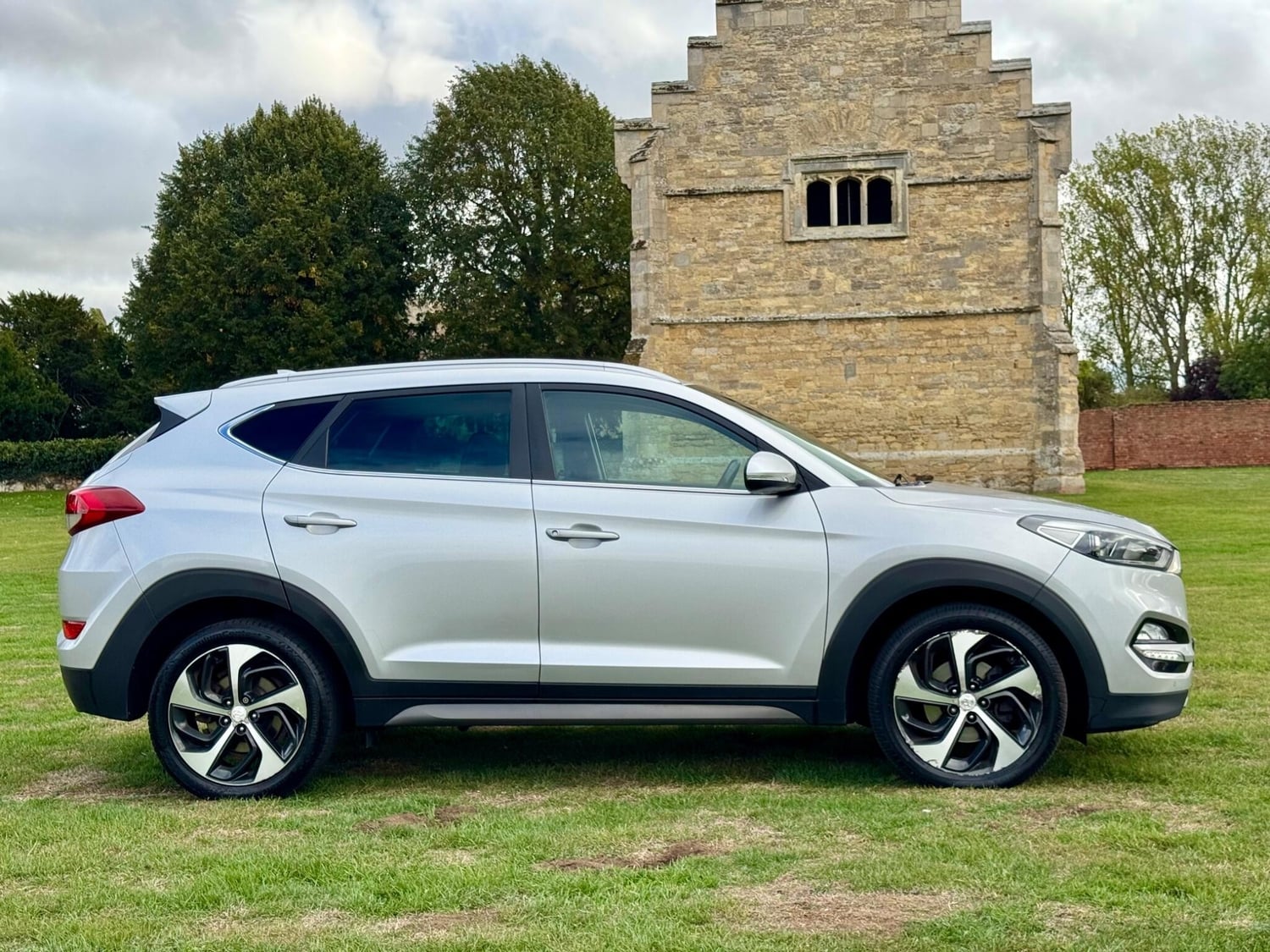[ berth ]Hyundai Tucson