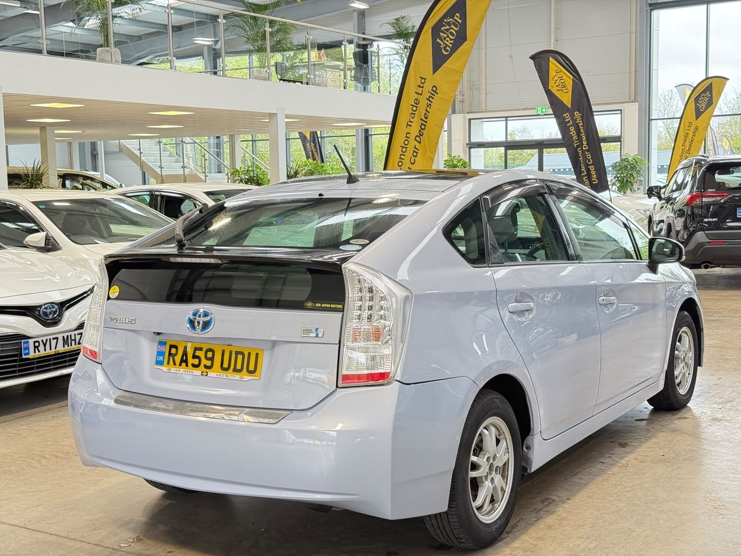 [ berth ]Toyota Prius