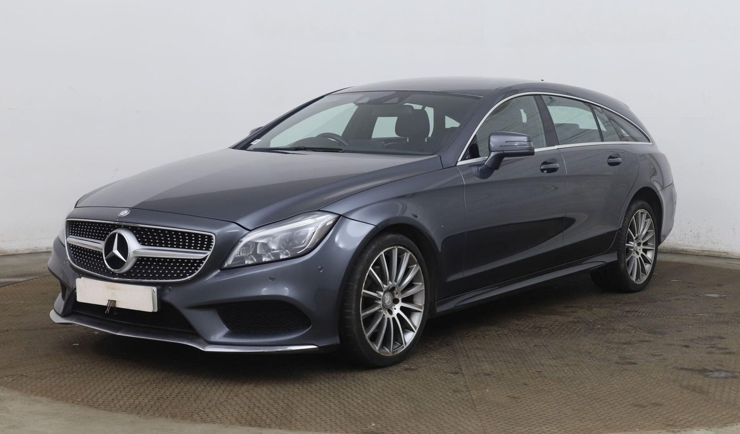 [ berth ]Mercedes-Benz CLS Class