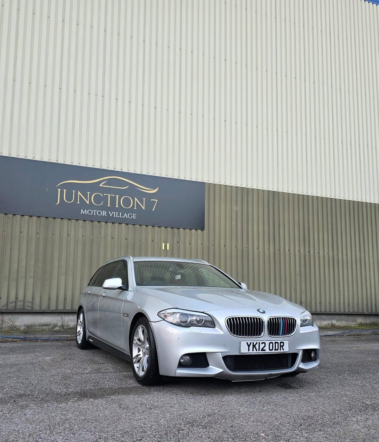 [ berth ]BMW 5 Series