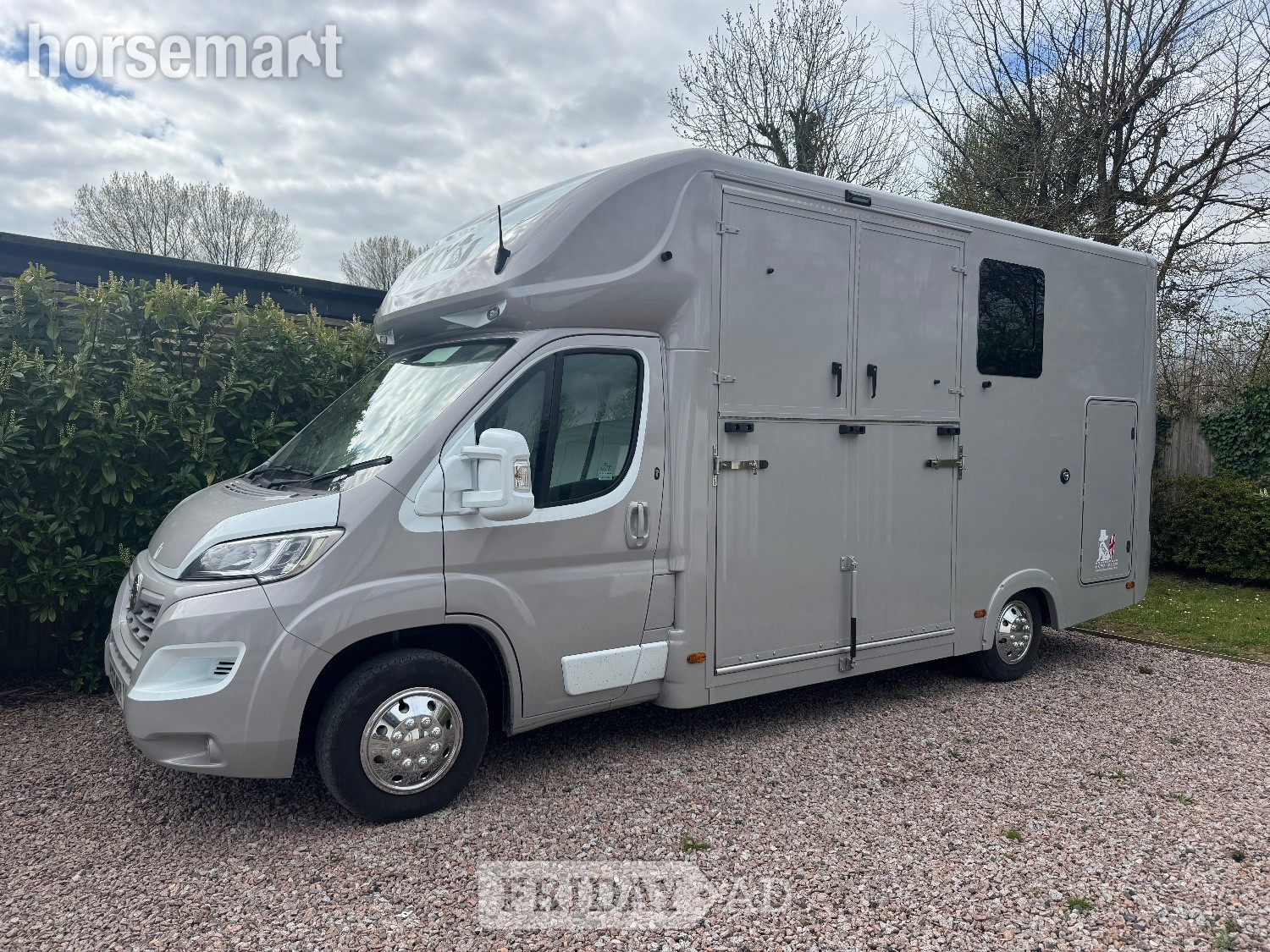 Foxy Stallion Lux Vauxhall Horsebox in Warninglid