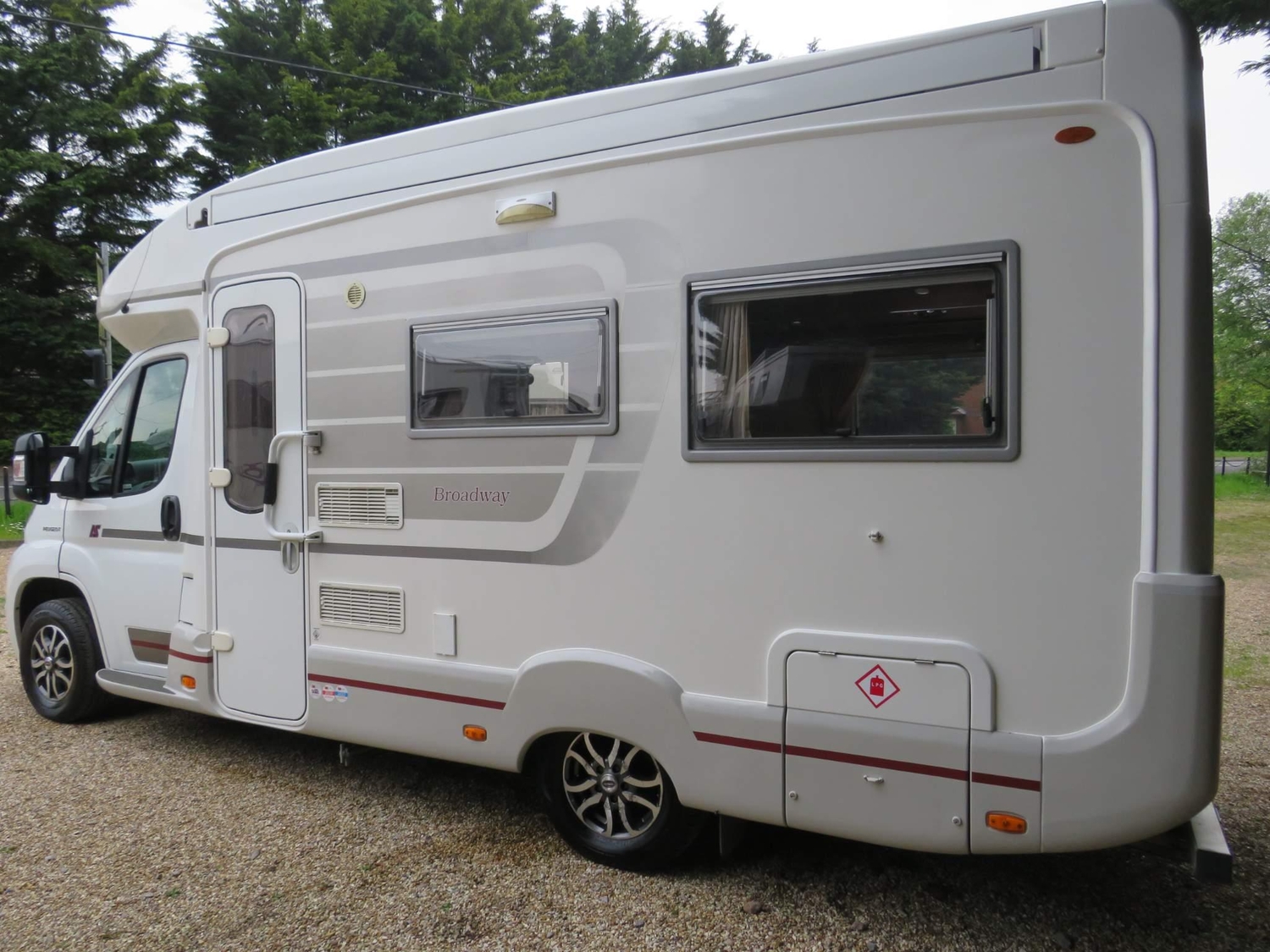 Auto-Sleepers Broadway EL 2009 - Motorhomes & Caravans in Southampton