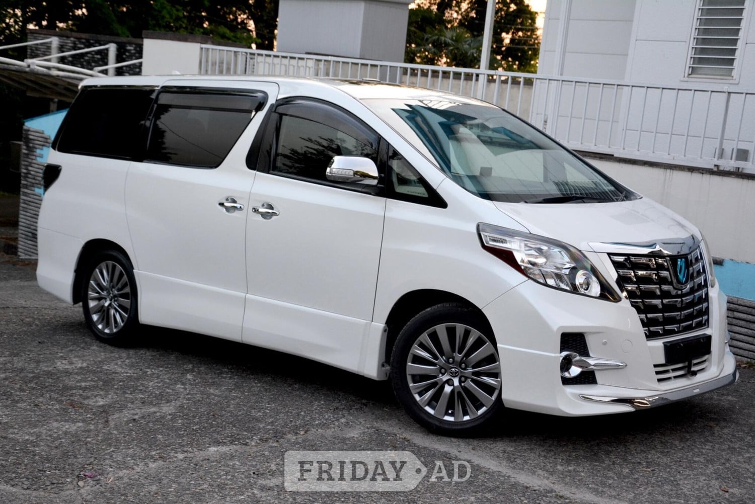 Toyota Alphard 2014 - Cars