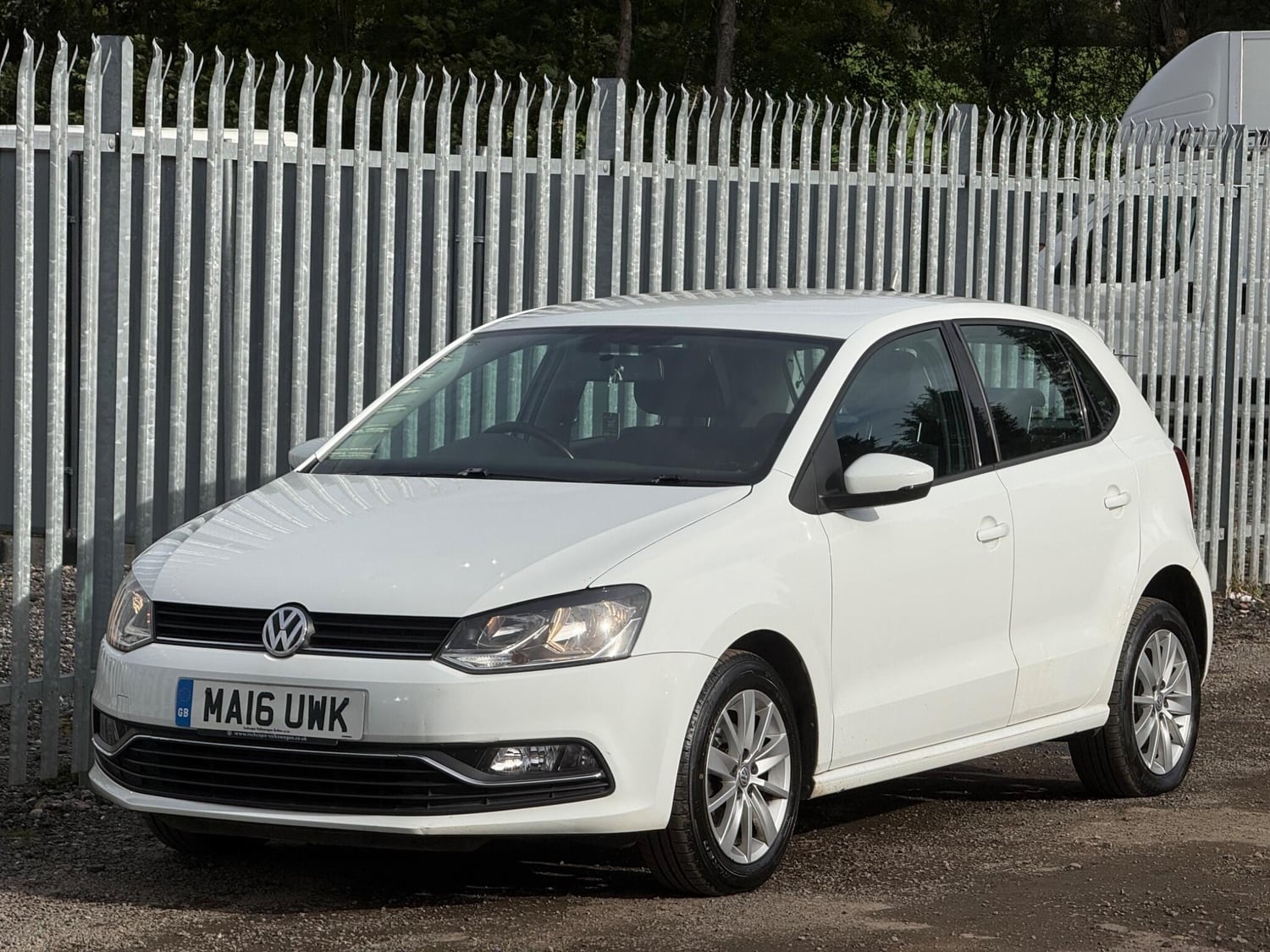 Volkswagen Polo 2016 - Cars in Solihull