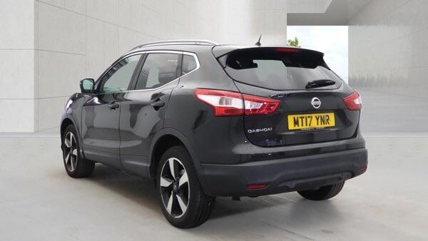 Nissan Qashqai 2017 - Cars in Slough