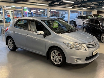 Toyota Auris 2012