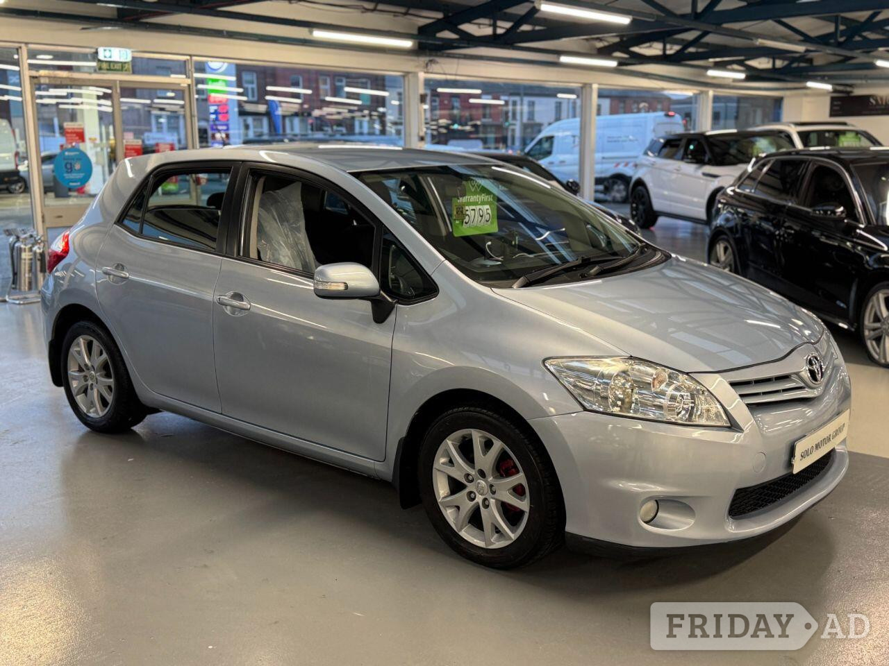 Toyota Auris 2012 in Bolton