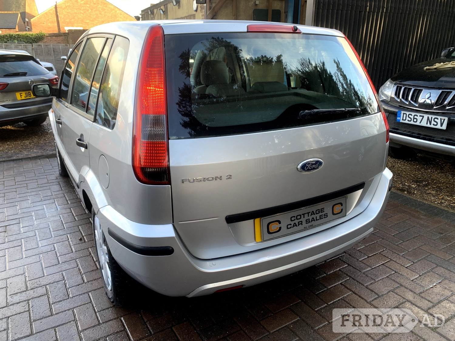 Ford Fusion 2004 - Cars