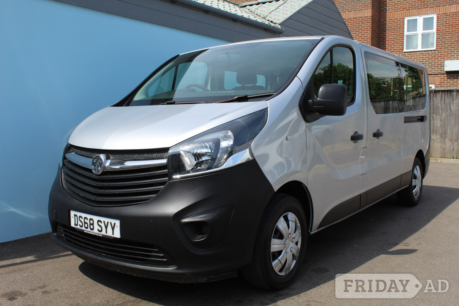 Vauxhall Vivaro 2018 - Vans & Commercial Vehicles