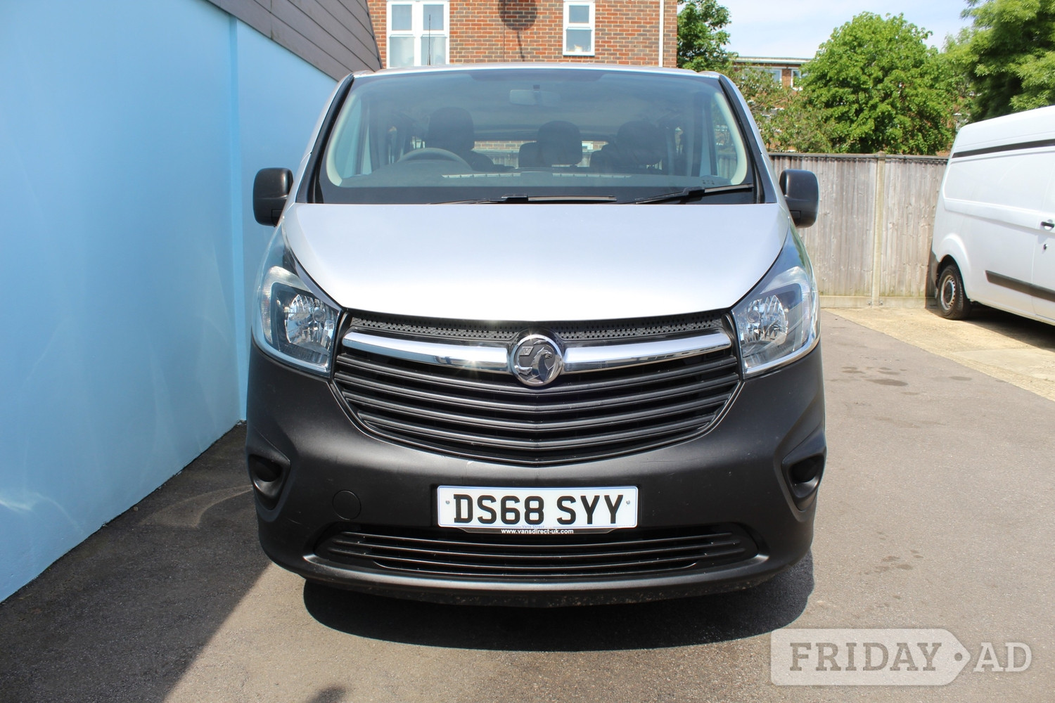 [ berth ]Vauxhall Vivaro
