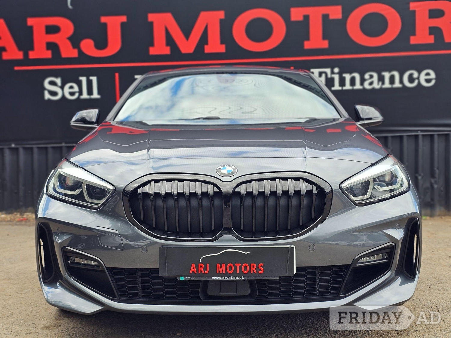 BMW 1 Series 2019 - Cars